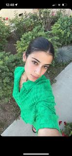 Sara Saffari feet photo thumbnail