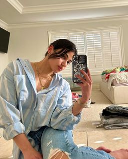 Sara Saffari feet photo thumbnail