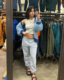 Sara Saffari feet photo thumbnail