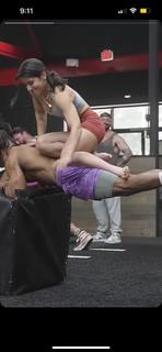 Sara Saffari feet photo thumbnail