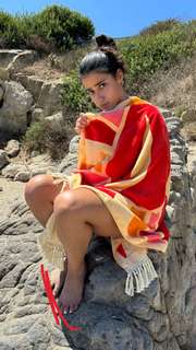 Sara Saffari feet photo thumbnail