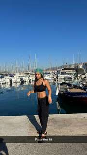 Sara Saffari feet photo thumbnail