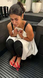 Sara Saffari feet photo thumbnail