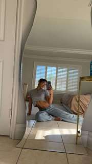 Sara Saffari feet photo thumbnail