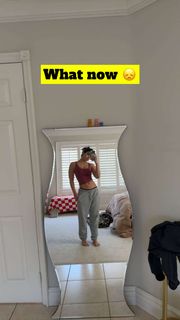 Sara Saffari feet photo thumbnail