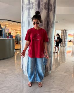 Sara Saffari feet photo thumbnail