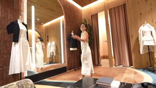 Sara Saffari feet photo thumbnail