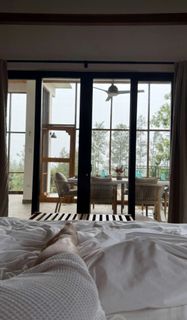 Sara Saffari feet photo thumbnail