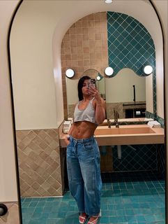 Sara Saffari feet photo thumbnail