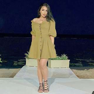 Sara Salama feet photo thumbnail