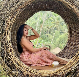 Sara Salama feet photo thumbnail