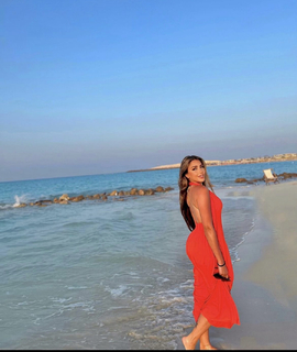 Sara Salama feet photo thumbnail