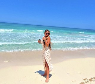 Sara Salama feet photo thumbnail