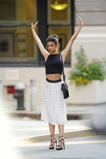 Sara Sampaio feet photo thumbnail