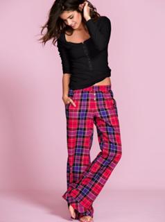 Sara Sampaio feet photo thumbnail