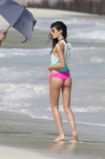 Sara Sampaio feet photo thumbnail