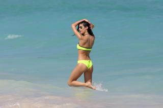 Sara Sampaio feet photo thumbnail