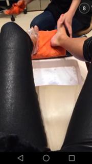 Sara Sampaio feet photo thumbnail