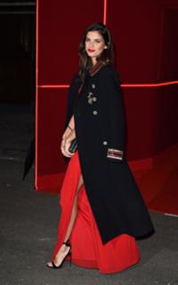 Sara Sampaio feet photo thumbnail