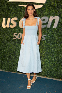 Sara Sampaio feet photo thumbnail