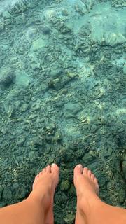 Sara Sampaio feet photo thumbnail