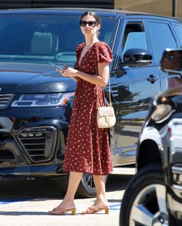 Sara Sampaio feet photo thumbnail