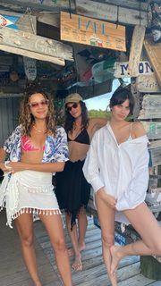 Sara Sampaio feet photo thumbnail