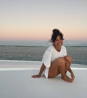 Sara Sampaio feet photo thumbnail
