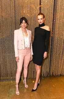 Sara Sampaio feet photo thumbnail