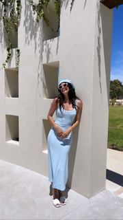 Sara Sampaio feet photo thumbnail