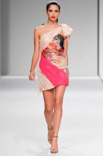 Sara Sampaio feet photo thumbnail