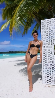 Sara Sampaio feet photo thumbnail