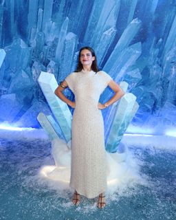 Sara Sampaio feet photo thumbnail