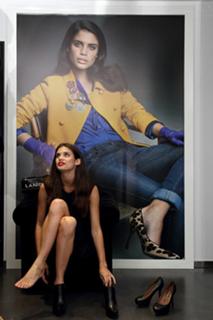 Sara Sampaio feet photo thumbnail