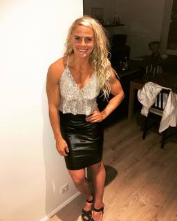 Sara Sigmunsdóttir feet photo 12