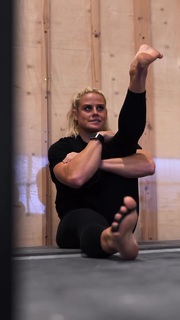 Sara Sigmunsdóttir feet photo 12