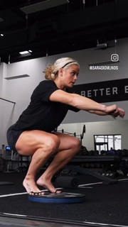 Sara Sigmunsdóttir feet photo 3
