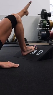 Sara Sigmunsdóttir feet photo 16