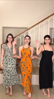 Sara Tendulkar feet photo thumbnail
