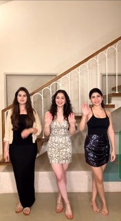 Sara Tendulkar feet photo thumbnail