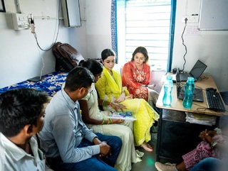Sara Tendulkar feet photo thumbnail