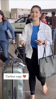 Sara Tendulkar feet photo thumbnail