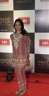 Sara Tendulkar feet photo thumbnail