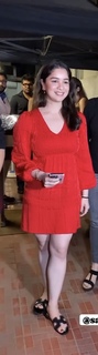 Sara Tendulkar feet photo thumbnail