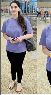 Sara Tendulkar feet photo thumbnail
