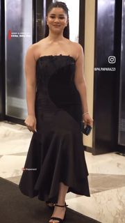 Sara Tendulkar feet photo thumbnail