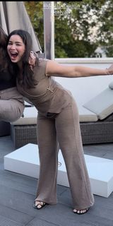 Sara Tendulkar feet photo thumbnail