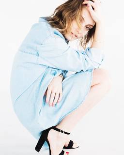 Sara Thompson feet photo 14