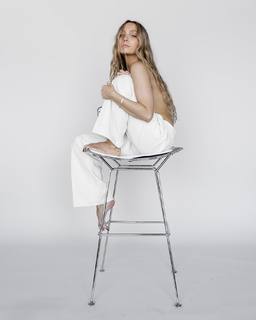 Sara Thompson feet photo 14