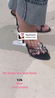 Sara Thompson feet photo 19